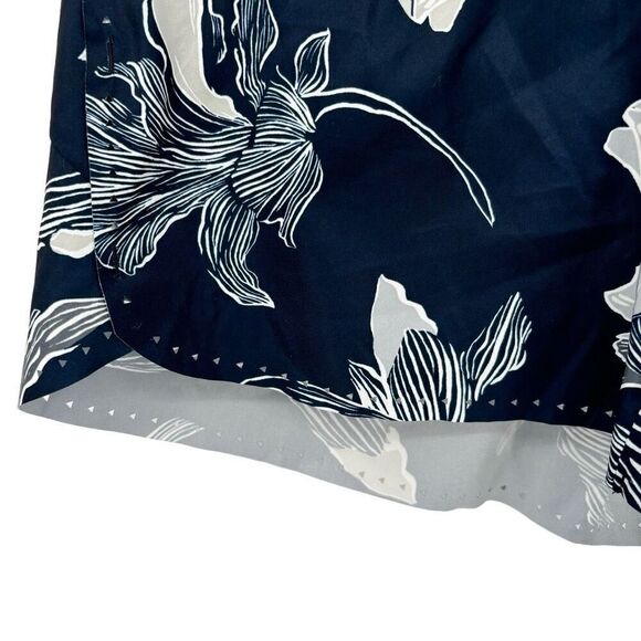 Athleta Shorts Blue White Floral Size XXS - Picture 4 of 8
